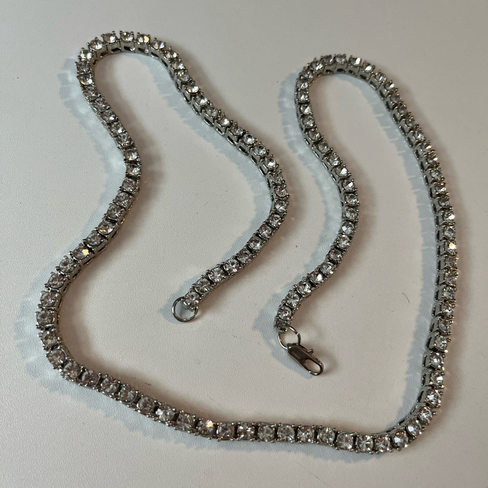 28” Silver Clear Crystal Bold Tennis Necklace.New